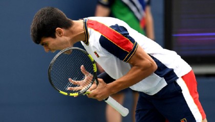  网坛新星闪耀赛场，青春风暴席卷大满贯