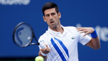  丘里奇挽救赛点逆转，草地热身赛爆冷门