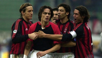  莱巴金娜发球上网战术制霸赛场