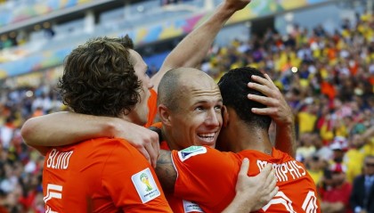  斯帕尔补时失误，到手三分变为一分  