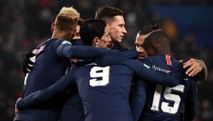  法国杯决赛，巴黎圣日耳曼轻松捧杯