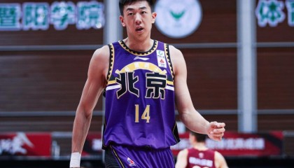  篮板王争夺激烈，内线霸主谁属