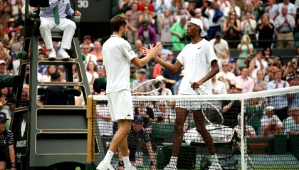  阿尔卡拉斯青春风暴，温网决赛创历史佳绩