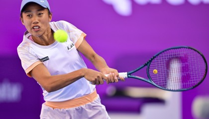  郑钦文强势晋级法网女单四强