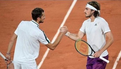  西西帕斯年终总决赛惊艳亮相