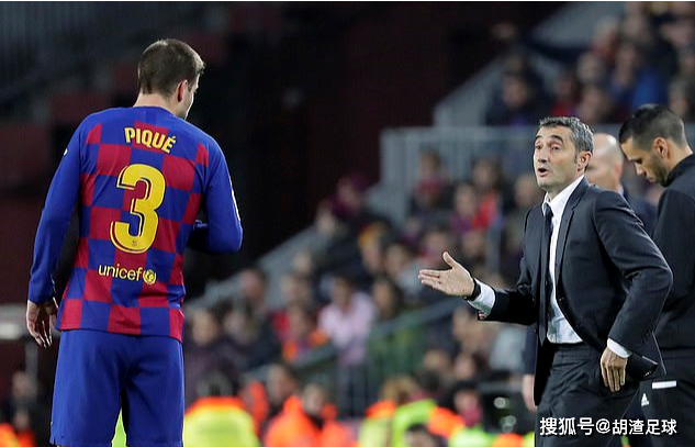  老将宝刀未老，头球攻门技惊四座