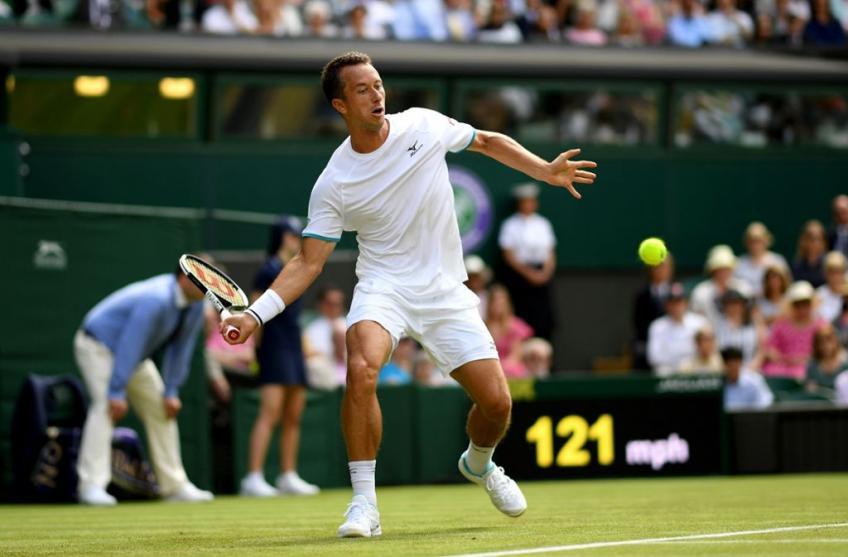  网球名宿贝克尔执教青年队，传承经典底线战术精髓  